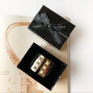 VICTORIA SECRET HANDCUFF GOLD BRACELET